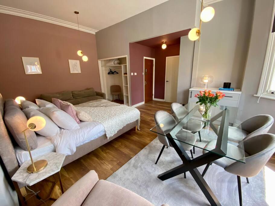 Studio For 3 Near Regents Park N5 Londýn Exteriér fotografie